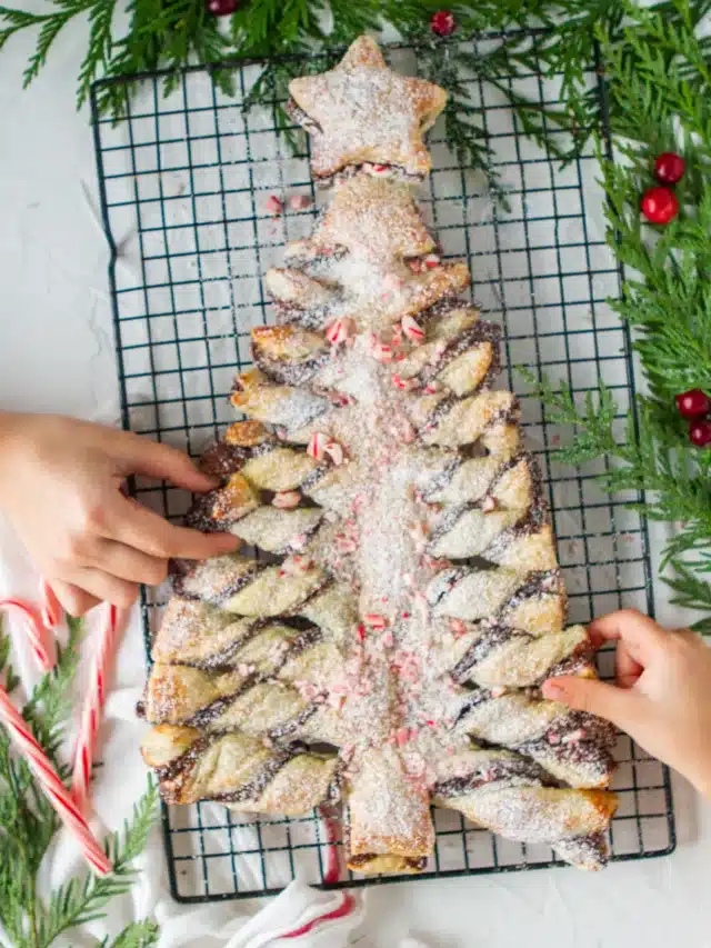 Nutella Puff Pastry Christmas Tree