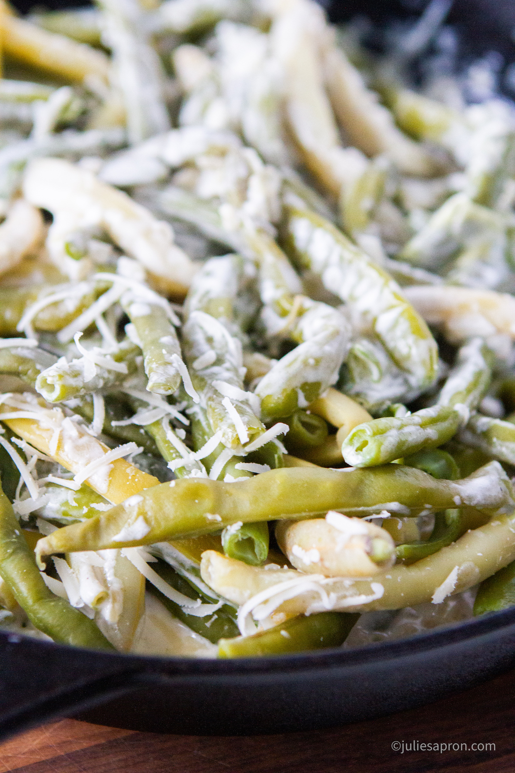 close up of creamy green bean